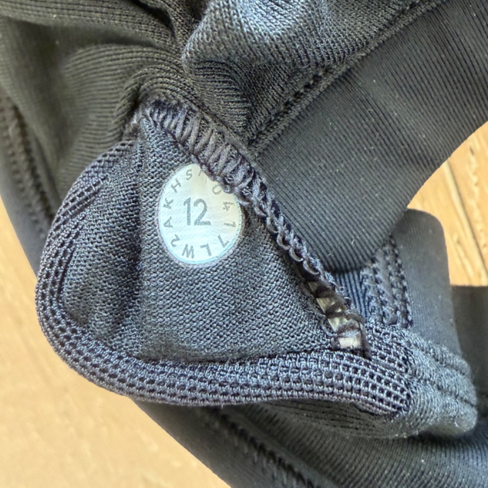 Lululemon Black Mesh High Neck Sports Bra – Size 12 - Picture 8 of 9